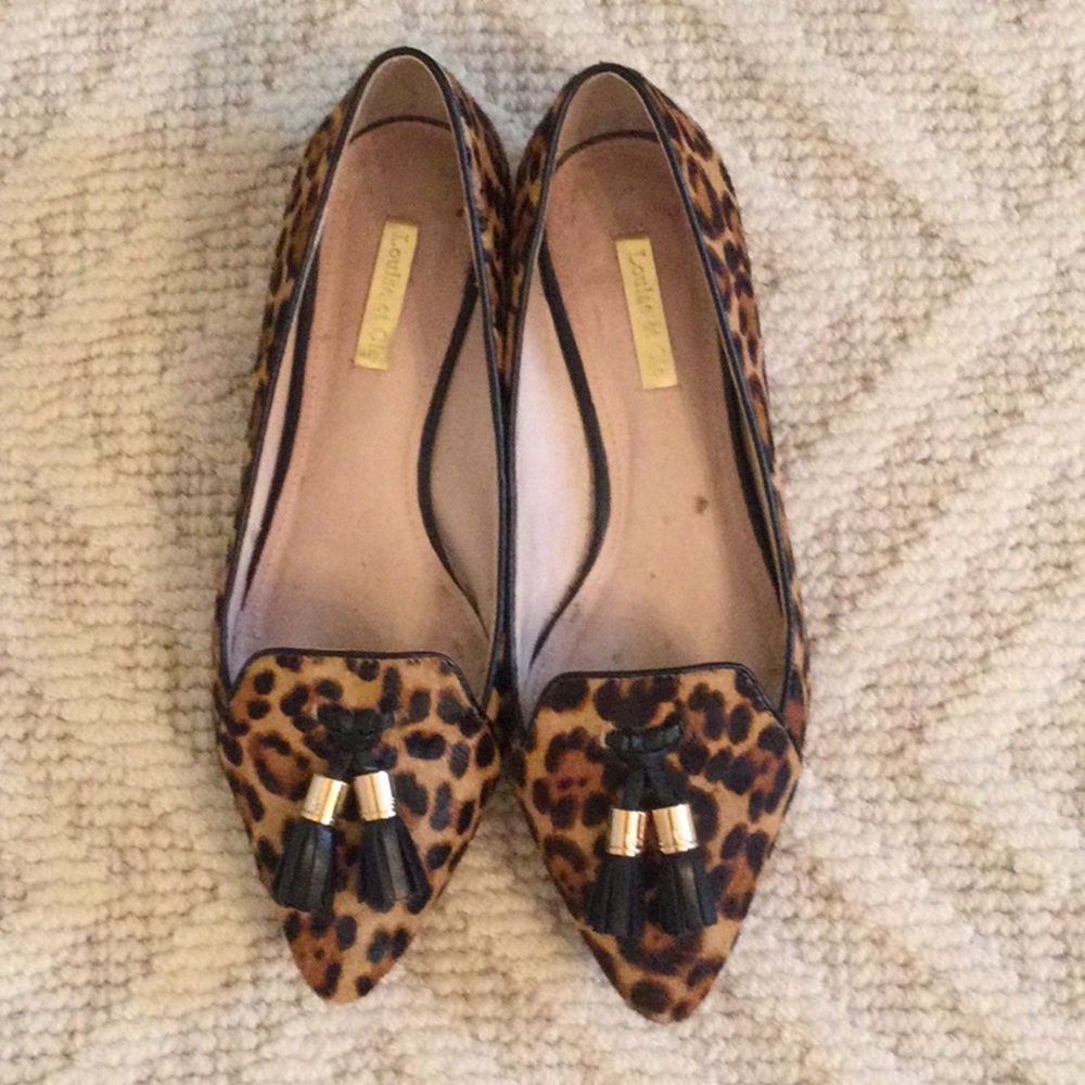 Size 7 Louise et Cie animal print flats